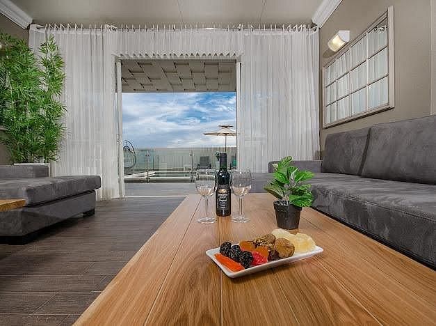 88407 גלריה כללית, סוויטות כינור דוד המלך, צימר  במנות צימרים - Zimer 4 U