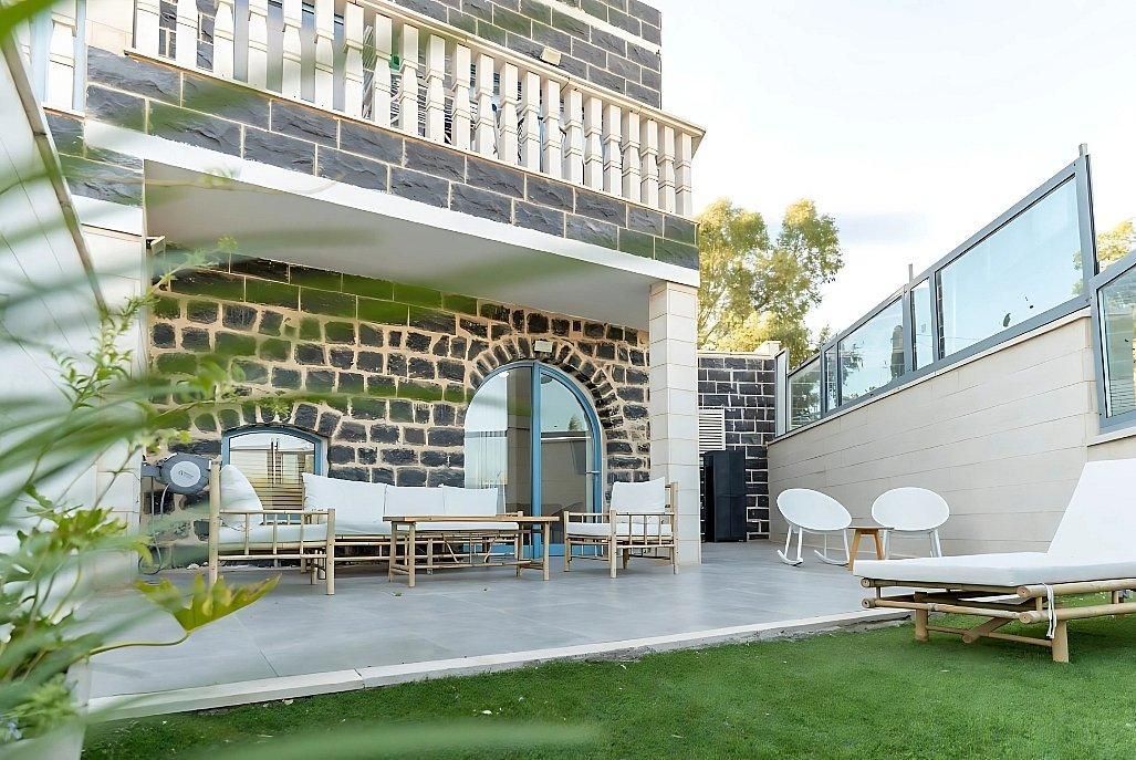 89162 מתחם חיצוני, מתחם הנופש יו ג'י בוטיק -  UG Boutique Apartment hotel, צימר  בטבריה צימרים - Zimer 4 U