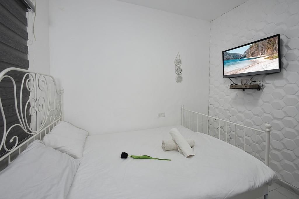 89520 גלריה כללית, אחוזת סוד האושר, צימר  בשלומי צימרים - Zimer 4 U