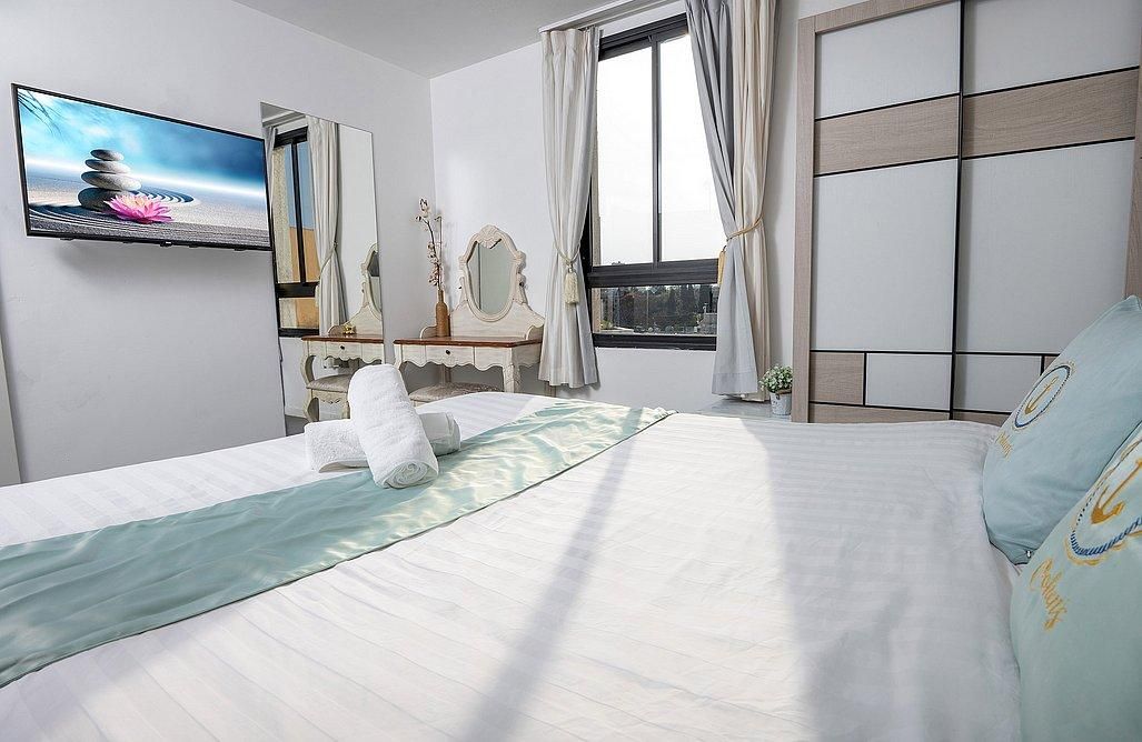 91605 גלריה כללית, הפנטהאוז של תל אביב, צימר  בתל אביב צימרים - Zimer 4 U