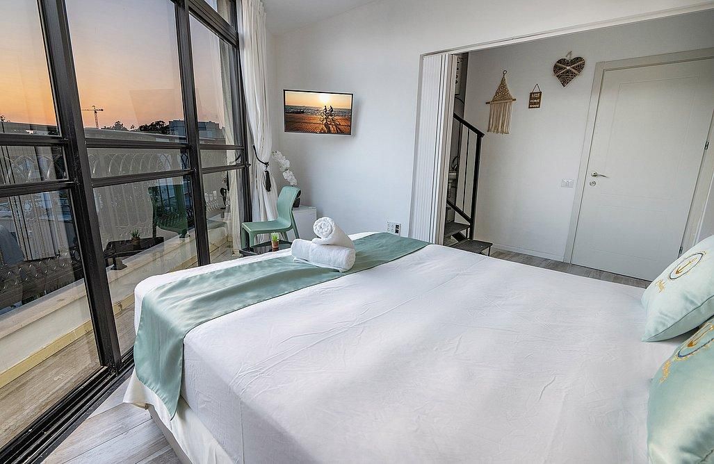 91650 הפנטהאוז, הפנטהאוז של תל אביב, צימר  בתל אביב צימרים - Zimer 4 U