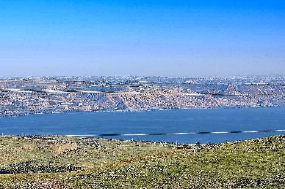 92067 מתחם החוץ המשקיף לכנרת, סלו מול הכנרת - מתחם בוטיק יוקרתי לקהל הדתי, צימר  בנוף כנרת צימרים - Zimer 4 U