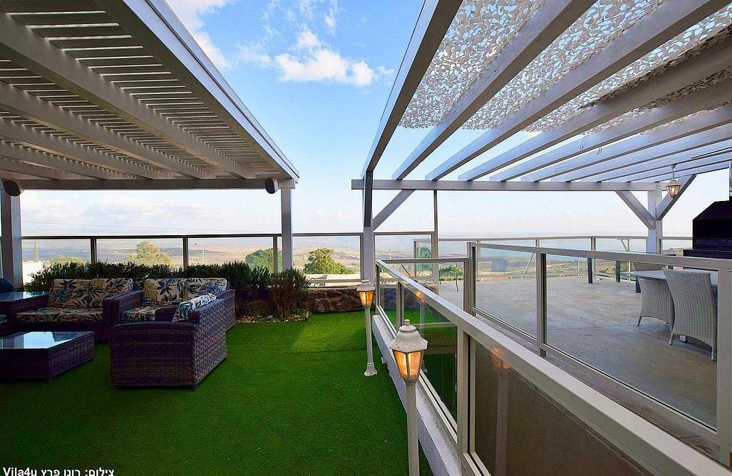 92068 מתחם החוץ המשקיף לכנרת, סלו מול הכנרת - מתחם בוטיק יוקרתי לקהל הדתי, צימר  בנוף כנרת צימרים - Zimer 4 U