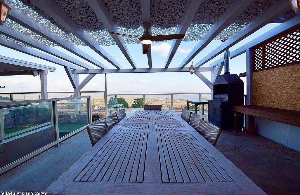 92074 מתחם החוץ המשקיף לכנרת, סלו מול הכנרת - מתחם בוטיק יוקרתי לקהל הדתי, צימר  בנוף כנרת צימרים - Zimer 4 U