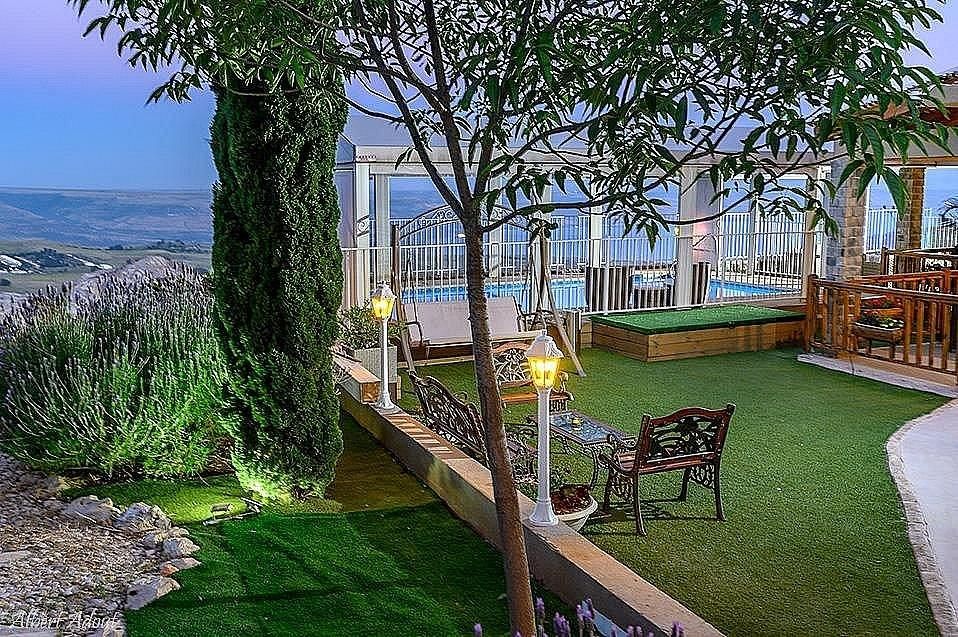 92089 מתחם החוץ המשקיף לכנרת, סלו מול הכנרת - מתחם בוטיק יוקרתי לקהל הדתי, צימר  בנוף כנרת צימרים - Zimer 4 U