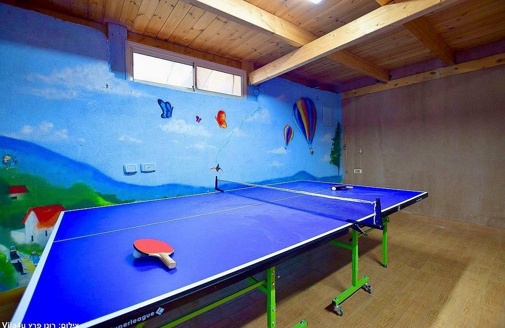 92093 חדר משחקים וחדר האוכל, סלו מול הכנרת - מתחם בוטיק יוקרתי לקהל הדתי, צימר  בנוף כנרת צימרים - Zimer 4 U