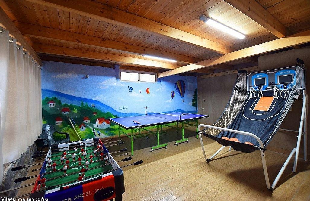 92095 חדר משחקים וחדר האוכל, סלו מול הכנרת - מתחם בוטיק יוקרתי לקהל הדתי, צימר  בנוף כנרת צימרים - Zimer 4 U