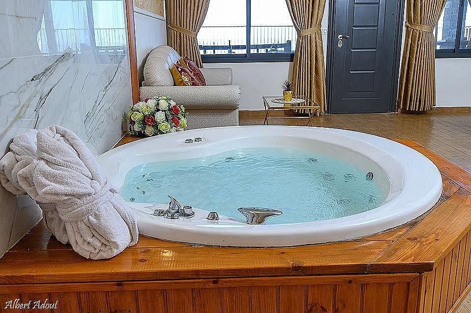 92119 סווטית אזמרה, סלו מול הכנרת - מתחם בוטיק יוקרתי לקהל הדתי, צימר  בנוף כנרת צימרים - Zimer 4 U