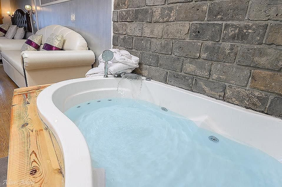 92128 סוויטת הלל, סלו מול הכנרת - מתחם בוטיק יוקרתי לקהל הדתי, צימר  בנוף כנרת צימרים - Zimer 4 U