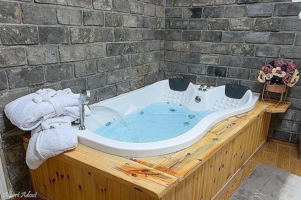 92140 סוויטת הלל, סלו מול הכנרת - מתחם בוטיק יוקרתי לקהל הדתי, צימר  בנוף כנרת צימרים - Zimer 4 U