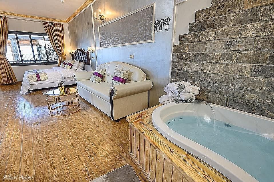 92141 סוויטת הלל, סלו מול הכנרת - מתחם בוטיק יוקרתי לקהל הדתי, צימר  בנוף כנרת צימרים - Zimer 4 U