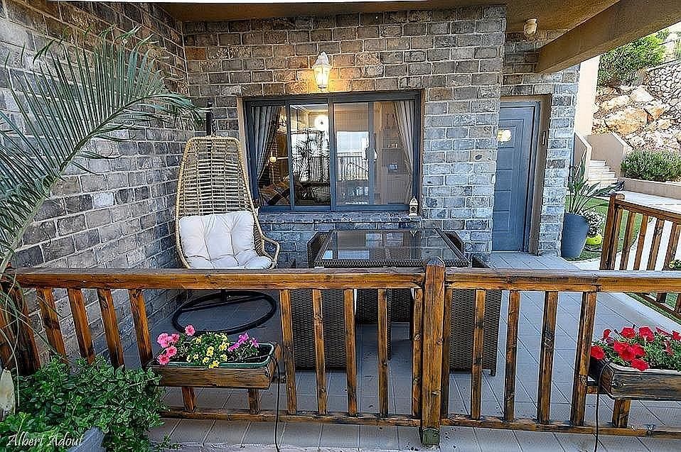 92145 סוויטת הלל, סלו מול הכנרת - מתחם בוטיק יוקרתי לקהל הדתי, צימר  בנוף כנרת צימרים - Zimer 4 U