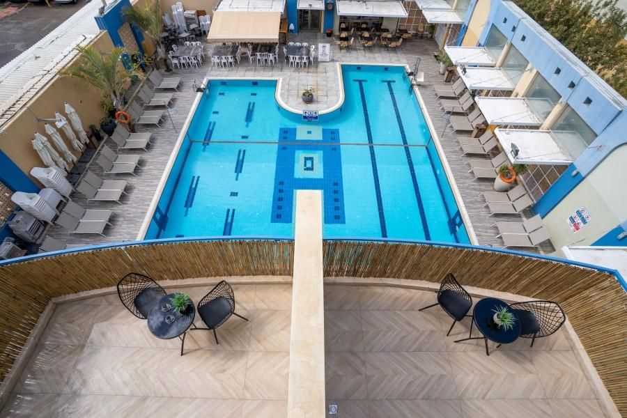 92243 דירת 2 חדרים עם נוף לבריכה, דירות נופש אלמוגים, צימר  באילת צימרים - Zimer 4 U