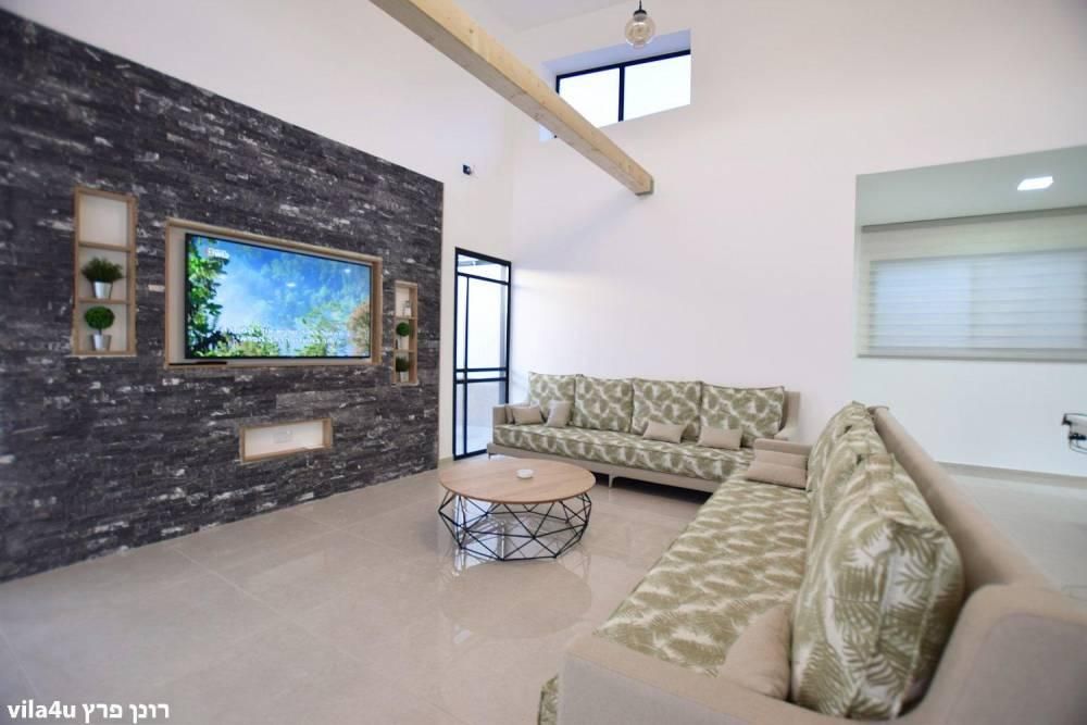 92537 גלריה כללית, סוויטות גולד רויאל, צימר  בחוסן צימרים - Zimer 4 U