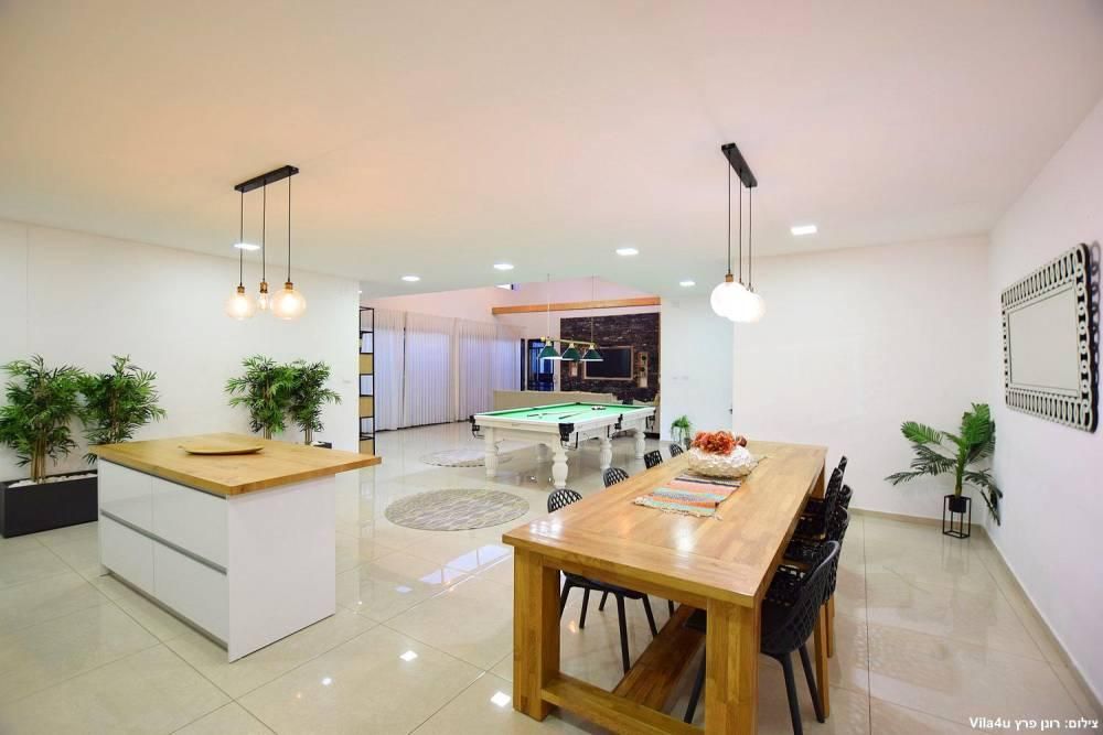 92549 גלרית פנים, סוויטות גולד רויאל, צימר  בחוסן צימרים - Zimer 4 U