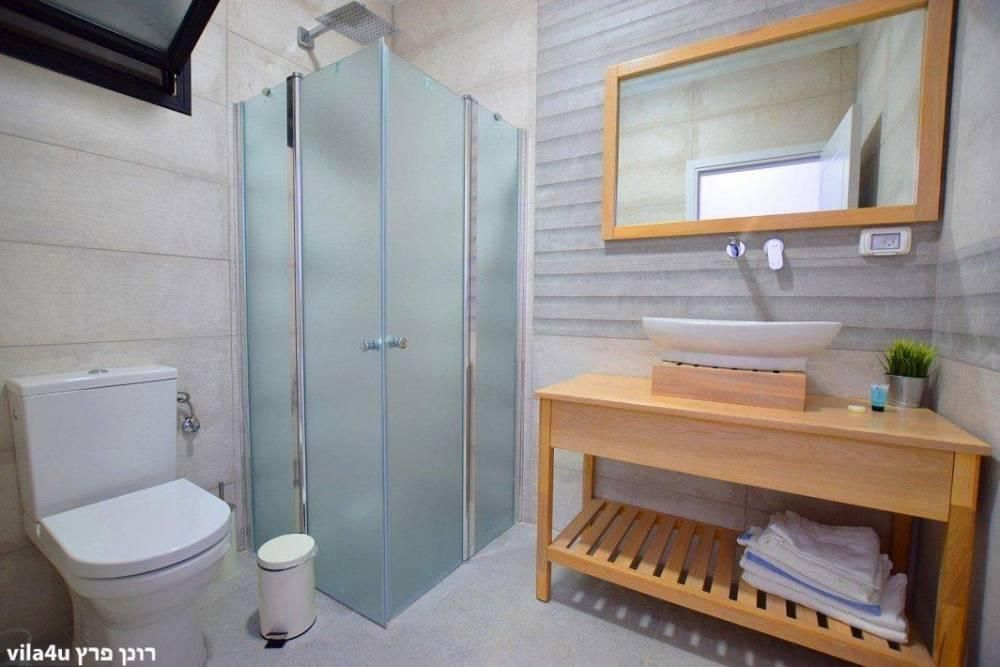 92550 גלרית פנים, סוויטות גולד רויאל, צימר  בחוסן צימרים - Zimer 4 U