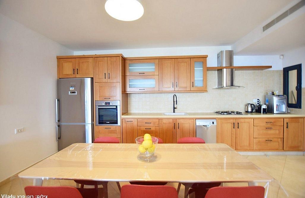 92717 גלריה כללית, מלרוז על הכנרת, צימר  במגדל צימרים - Zimer 4 U