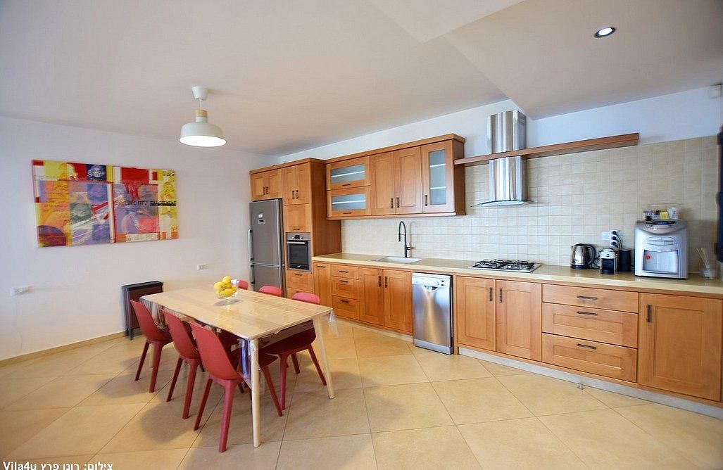 92720 גלריה כללית, מלרוז על הכנרת, צימר  במגדל צימרים - Zimer 4 U