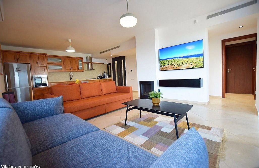 92727 גלריה כללית, מלרוז על הכנרת, צימר  במגדל צימרים - Zimer 4 U