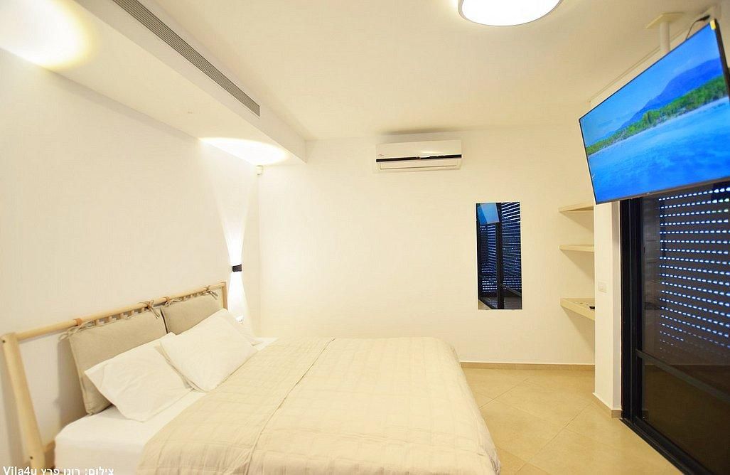 92736 מתחם פנימי, מלרוז על הכנרת, צימר  במגדל צימרים - Zimer 4 U