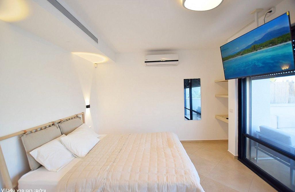 92741 מתחם פנימי, מלרוז על הכנרת, צימר  במגדל צימרים - Zimer 4 U