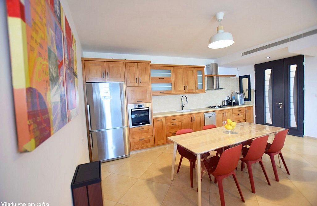 92750 מתחם פנימי, מלרוז על הכנרת, צימר  במגדל צימרים - Zimer 4 U