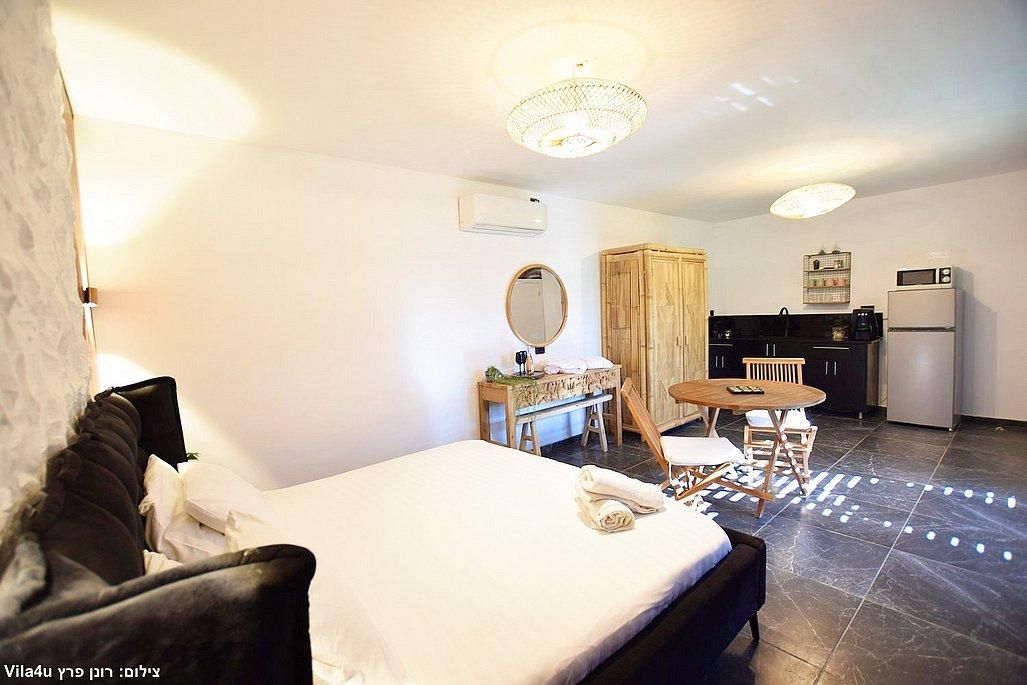 92834 גלריה כללית, רפאל רויאל, צימר  בשתולה צימרים - Zimer 4 U