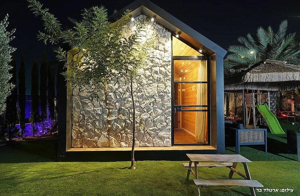 92942 גלרית חוץ, סוויטות קמפניה נירה - Campagna Nera, צימר  בירכא צימרים - Zimer 4 U