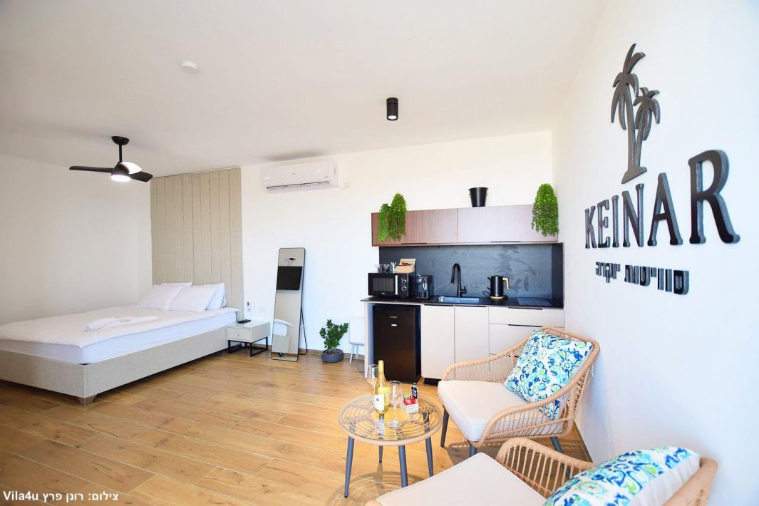 93138 פנים הסוויטות, כינר סוויטות יוקרה, צימר  בראש פינה צימרים - Zimer 4 U