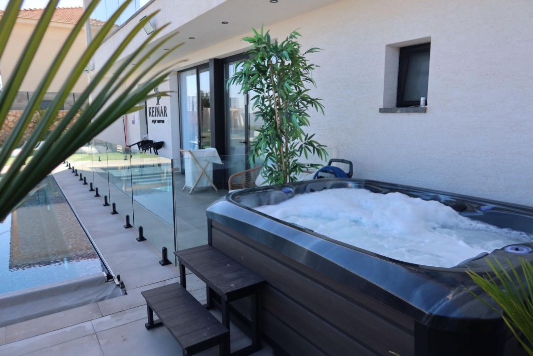 93165 כללי, כינר סוויטות יוקרה, צימר  בראש פינה צימרים - Zimer 4 U