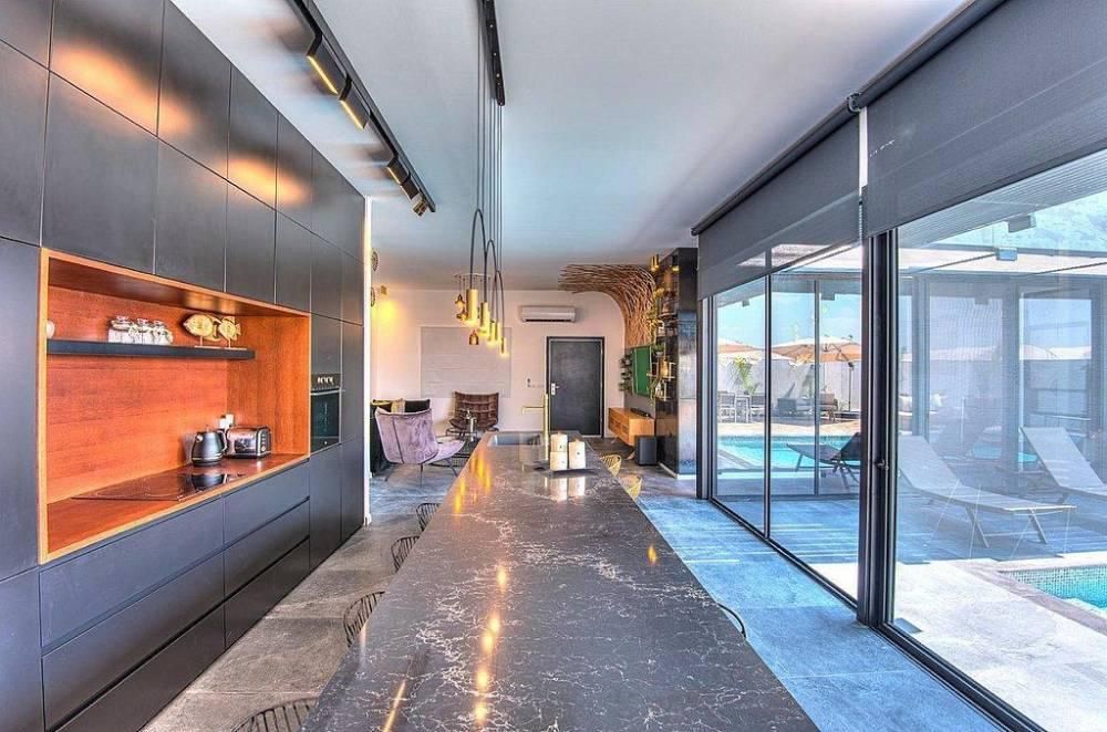 93202 גלריה כללית, סוויטת סקיי מון, צימר  בעמק חפר צימרים - Zimer 4 U