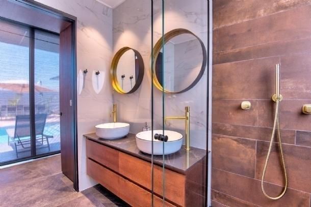 93213 פנים הסוויטה, סוויטת סקיי מון, צימר  בעמק חפר צימרים - Zimer 4 U