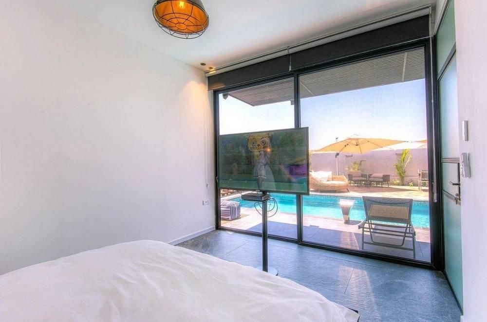 93229 פנים הסוויטה, סוויטת סקיי מון, צימר  בעמק חפר צימרים - Zimer 4 U