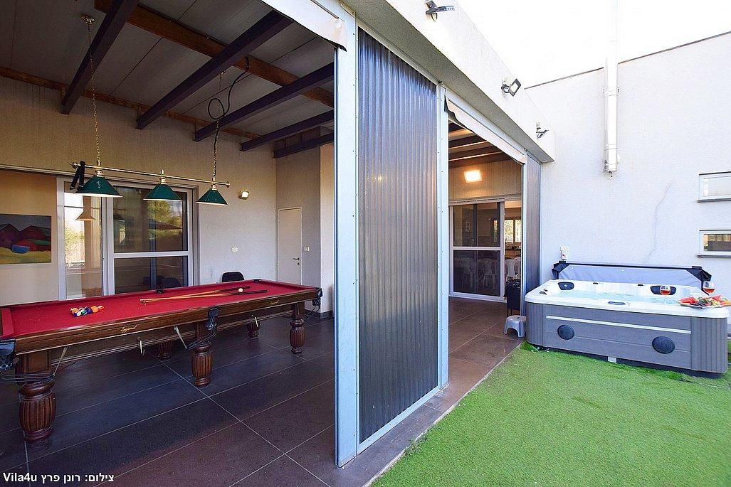 93392 מתחם החצר, סוויטת אטואל, צימר  בשדה אליעזר צימרים - Zimer 4 U