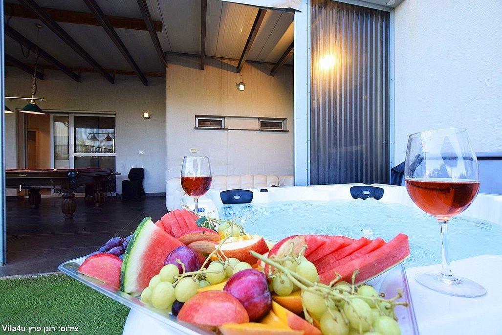 93393 מתחם החצר, סוויטת אטואל, צימר  בשדה אליעזר צימרים - Zimer 4 U