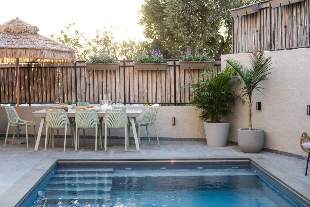 93427 מתחם חיצוני, סוויטות יוקרה מעגל השמש, צימר  בפוריה עילית צימרים - Zimer 4 U