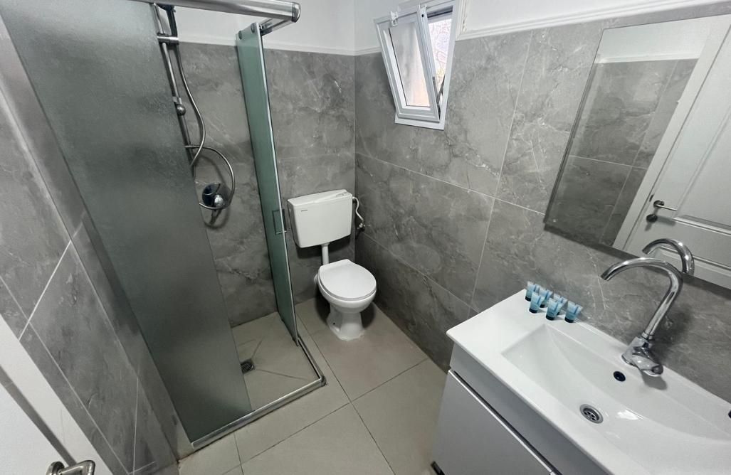 93502 פנים החדרים, סוויטות גולדן R, צימר  בעבדון צימרים - Zimer 4 U