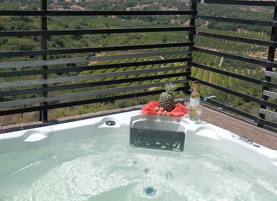 93516 מתחם חיצוני משותף לסוויטות, סוויטות אמור בגליל, צימר  באבן מנחם צימרים - Zimer 4 U