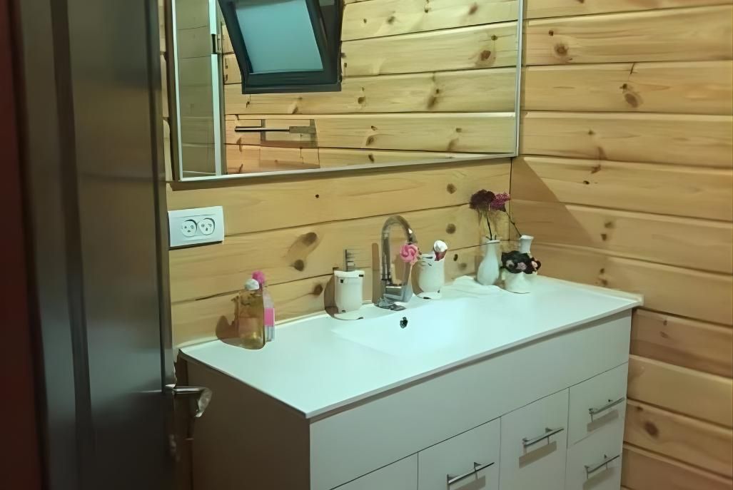 93543 פנים הסוויטה, לני - צימר יוקרתי בצפון, צימר  בקרית שמונה צימרים - Zimer 4 U