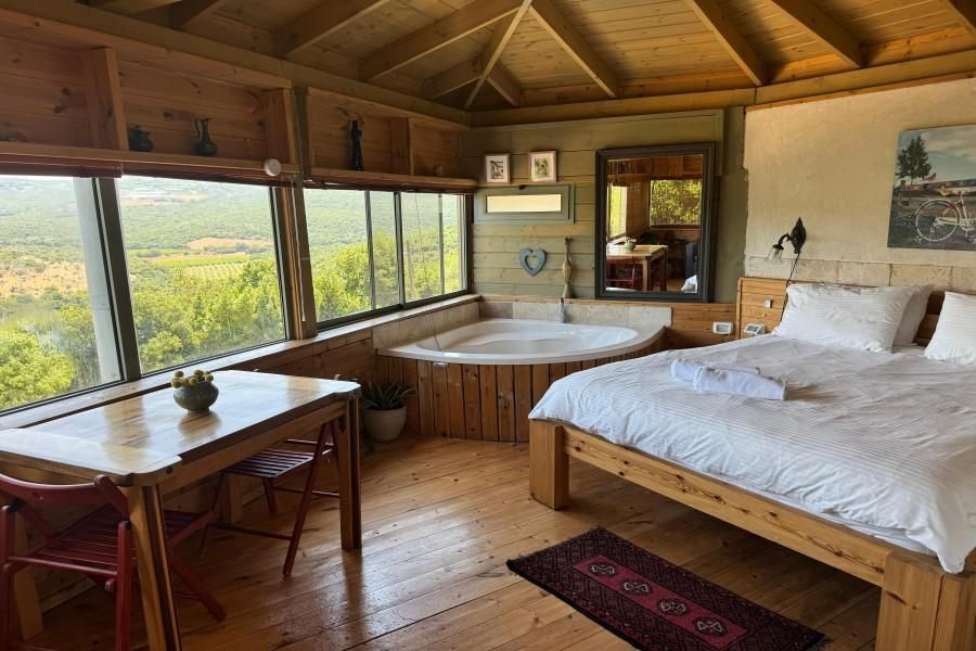 93571 בקתת טל, שיר החורש, צימר  בשומרה צימרים - Zimer 4 U