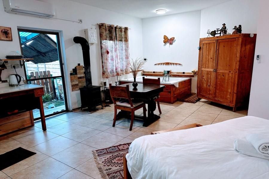 93591 גלריה כללית של כל המתחם, שיר החורש, צימר  בשומרה צימרים - Zimer 4 U