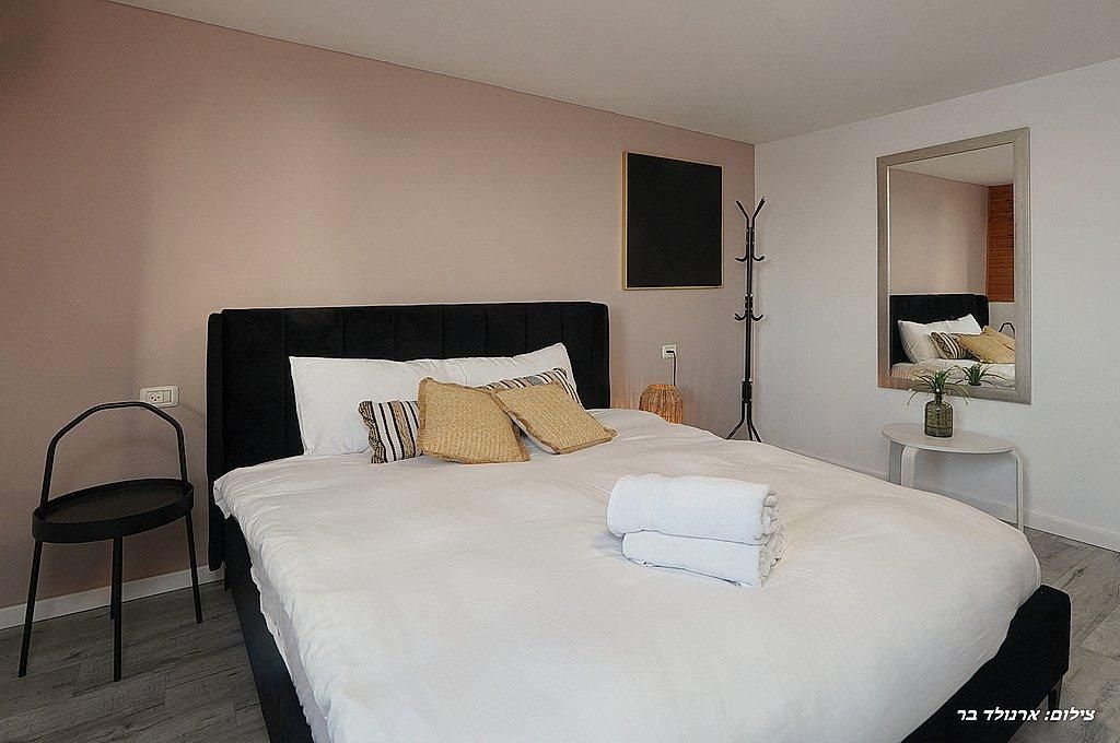 93632 גלריה כללית, אחוזת הלל, צימר  במנות צימרים - Zimer 4 U