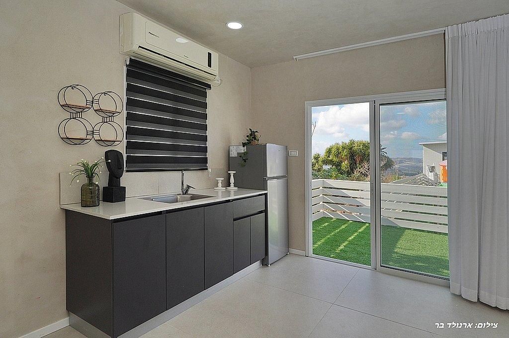 93659 גלריה כללית, אחוזת הלל, צימר  במנות צימרים - Zimer 4 U