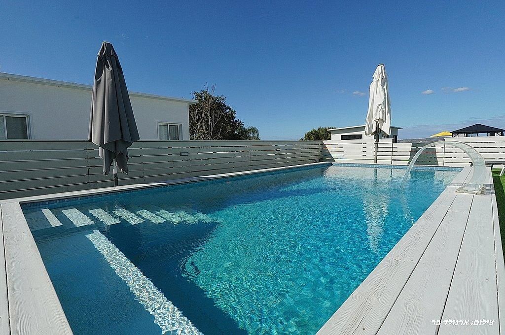 93661 גלריה כללית, אחוזת הלל, צימר  במנות צימרים - Zimer 4 U