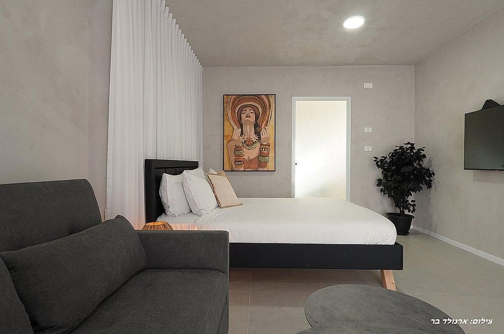 93685 פנים הסוויטות, אחוזת הלל, צימר  במנות צימרים - Zimer 4 U