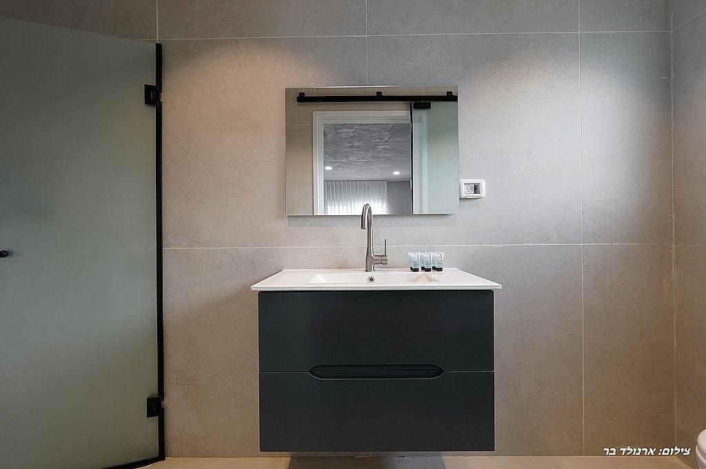 93691 פנים הסוויטות, אחוזת הלל, צימר  במנות צימרים - Zimer 4 U