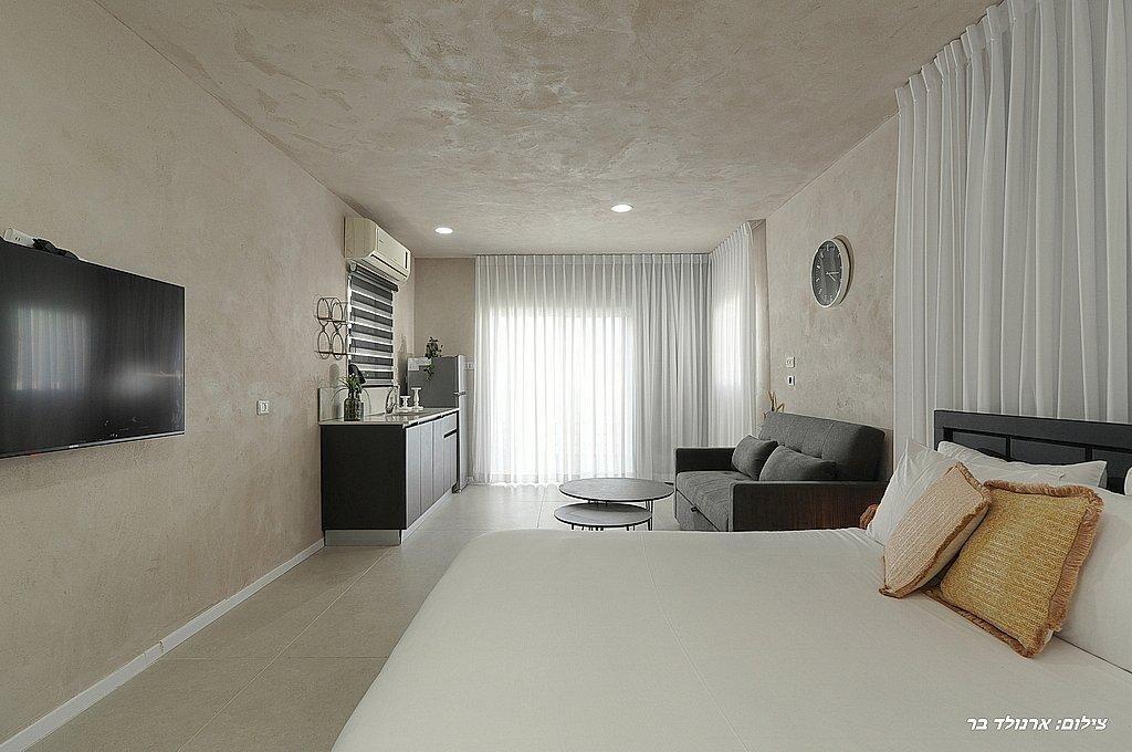 93697 פנים הסוויטות, אחוזת הלל, צימר  במנות צימרים - Zimer 4 U