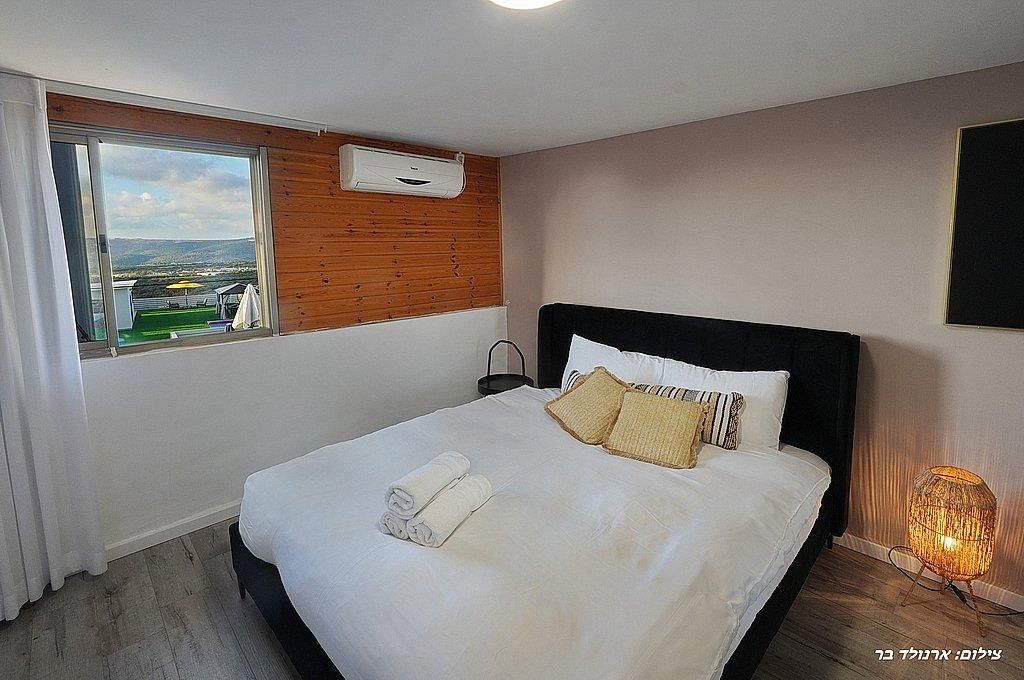 93709 פנים הסוויטות, אחוזת הלל, צימר  במנות צימרים - Zimer 4 U