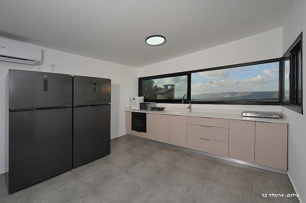 93717 מטבח וחדר האוכל המשותף, אחוזת הלל, צימר  במנות צימרים - Zimer 4 U