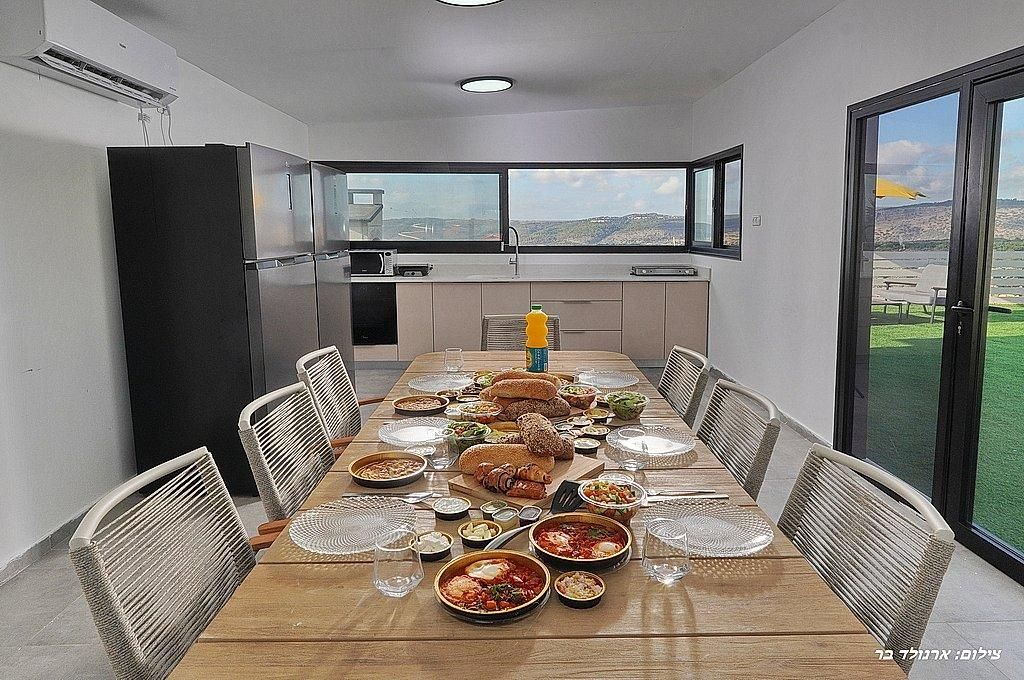 93719 מטבח וחדר האוכל המשותף, אחוזת הלל, צימר  במנות צימרים - Zimer 4 U